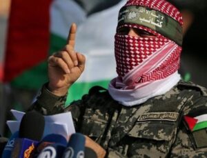 Hamas 13 İsrailli rehineyi özgür bıraktı