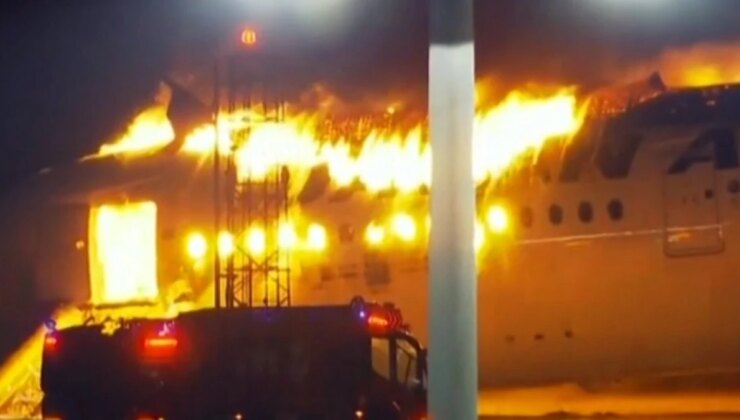 Tokyo Havalimanı’nda iki uçak çarpıştı! Yolcu uçağı alev alırken, 400’den fazla kişi tahliye edildi