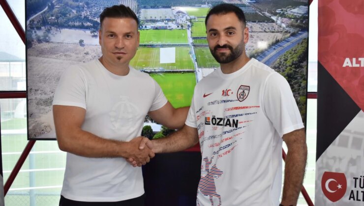 Altınordu, gurbetçi oyuncularının lisanslarını çıkardı