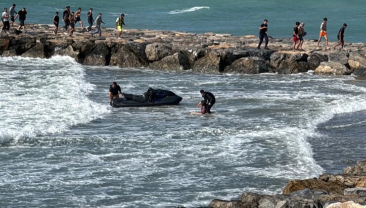 Hatay’da, denizde akıntıya kapılan 5 bireyden 2’si hayatını kaybetti