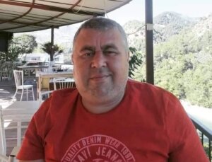 Kozan’da Aile Doktoru 3. Kattan Düşerek Hayatını Kaybetti