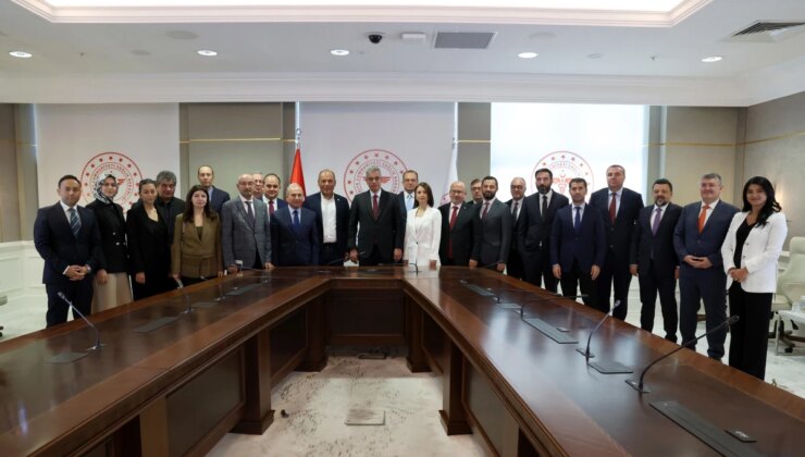 Sağlık Bakanı Memişoğlu: Aile hekimliğini kuvvetlendireceğiz