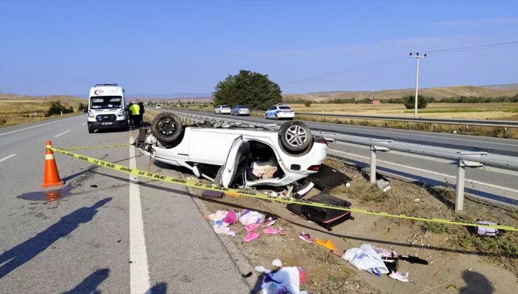Çorum’da feci kaza: Polis çift hayatını kaybetti, çocukları yaralandı