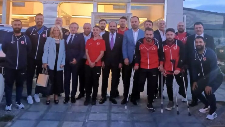 TFF İdaresi, Ampute Futbol Ulusal Kadrosu ile Bir Ortaya Geldi